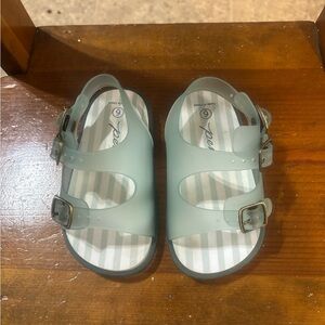 Size 6 Unisex Pehr Sea Green Splash Toddler Walker snap/buckle Sandal.  In EUC!